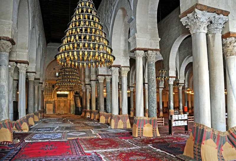 Early hypostyle mosque plans by Unknown (early mosque builders)